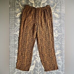 Jones New York Brown and Black Tiger Stripe Joggers